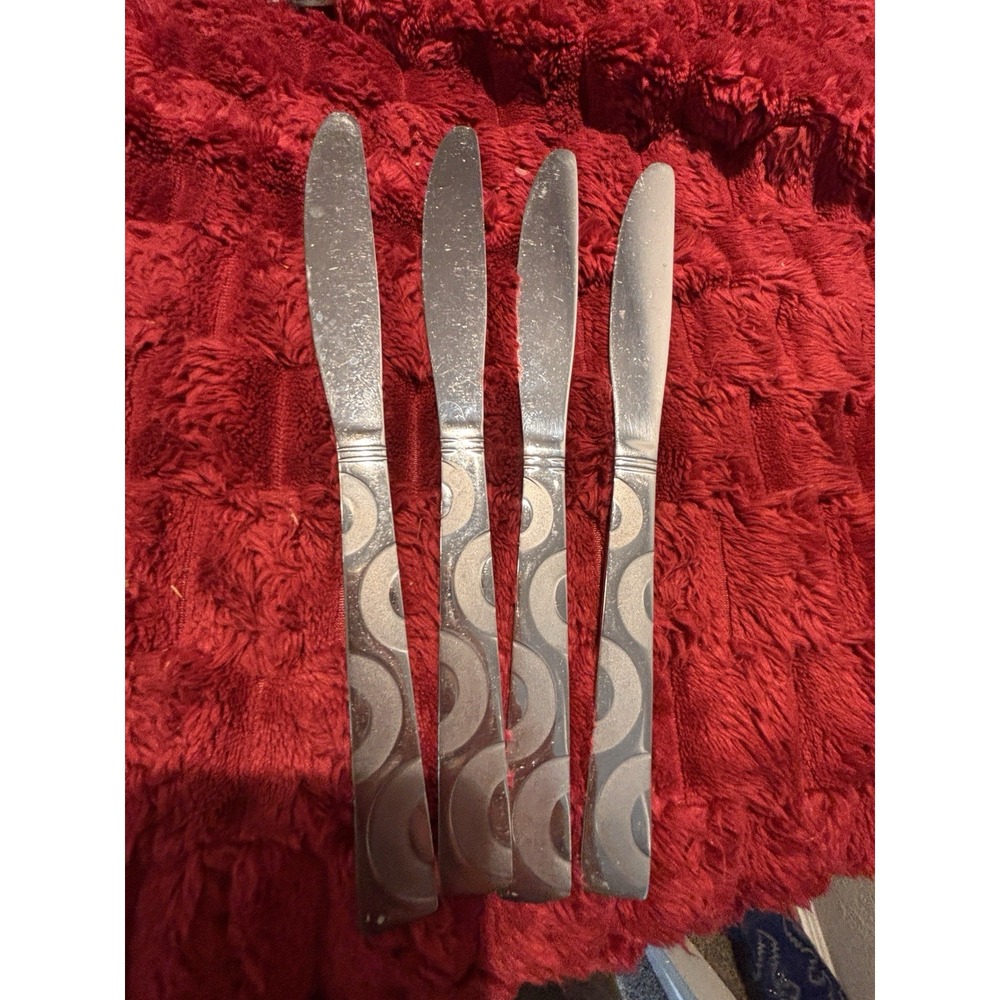 Pfaltzgraff Lot Of 4 Wheels Frost Dinner Knives Internationa Silver 9" Tableware